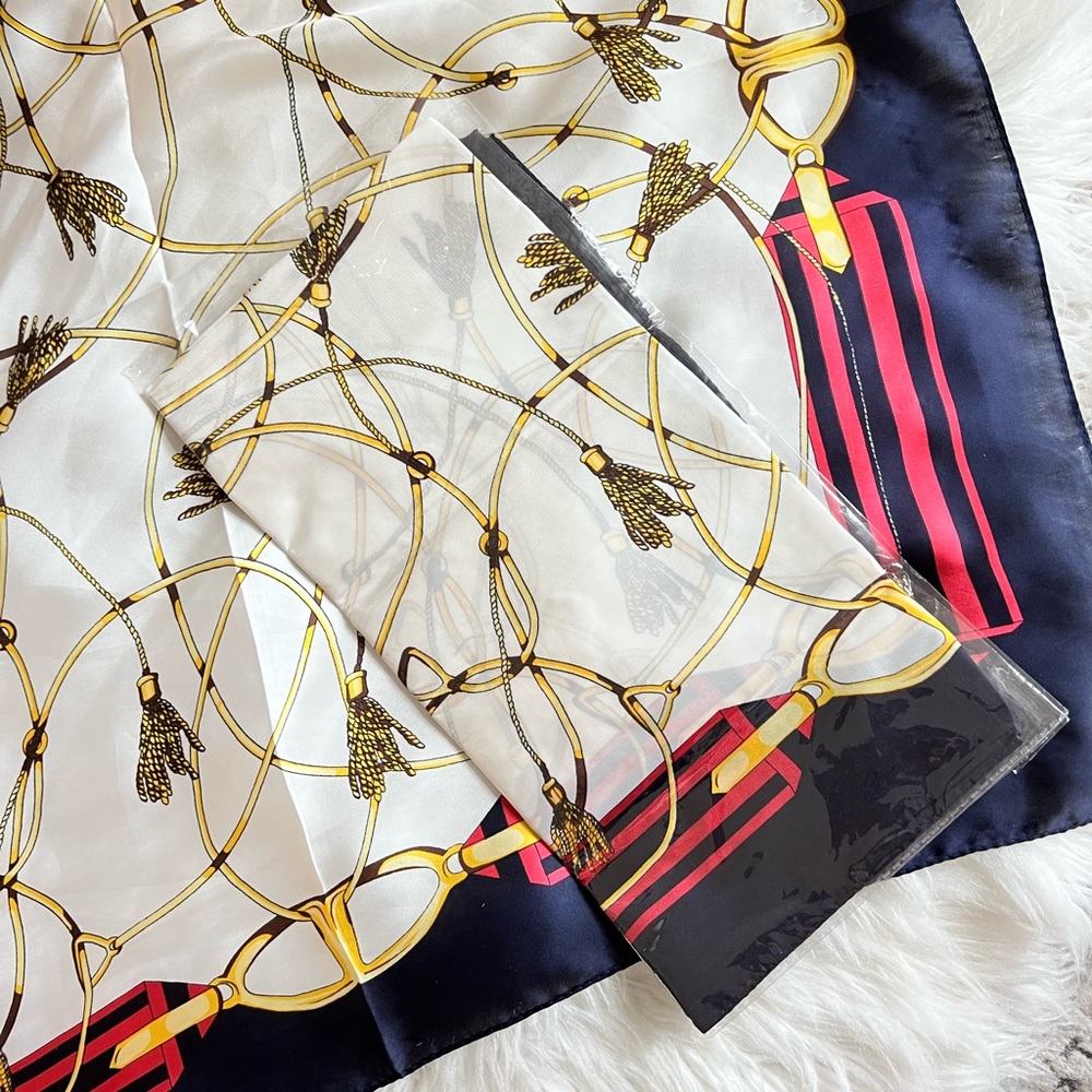 New* Silk chain scarf